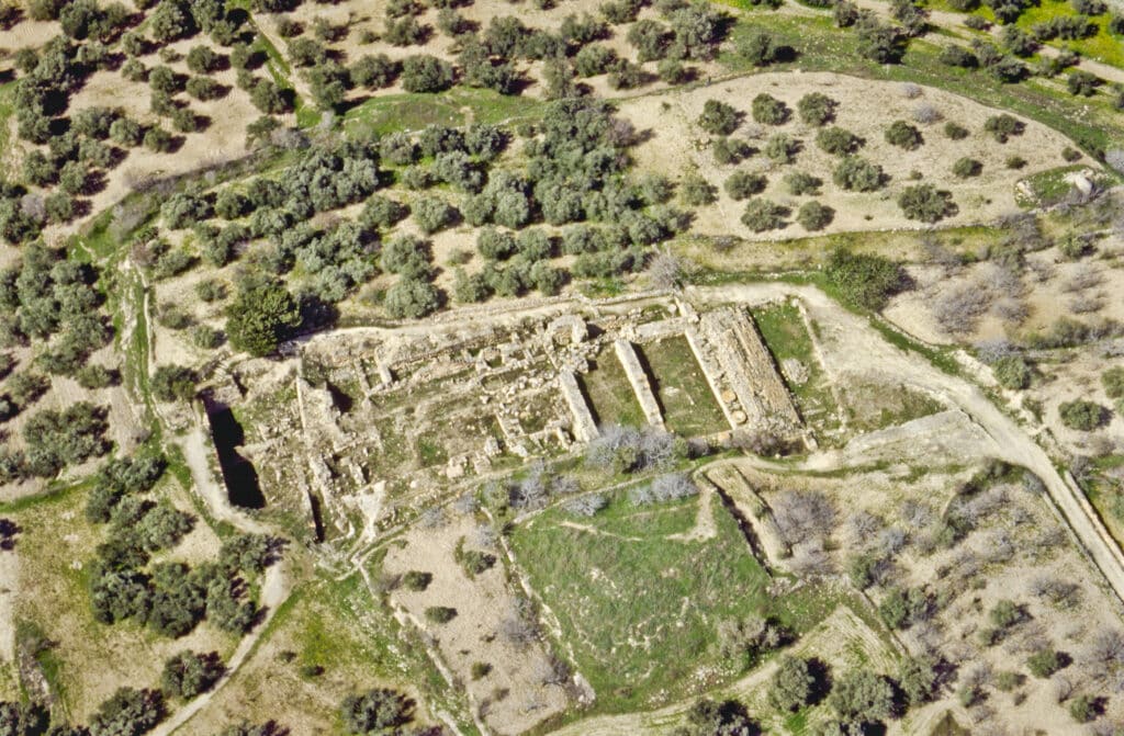 samaria-herodian-temple-and-israelite-acropolis-aerial-from-east-bb00200058